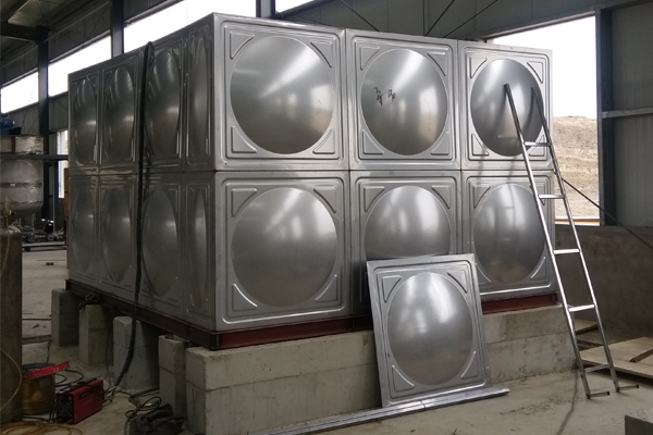 304不銹鋼水箱 304不銹鋼水箱