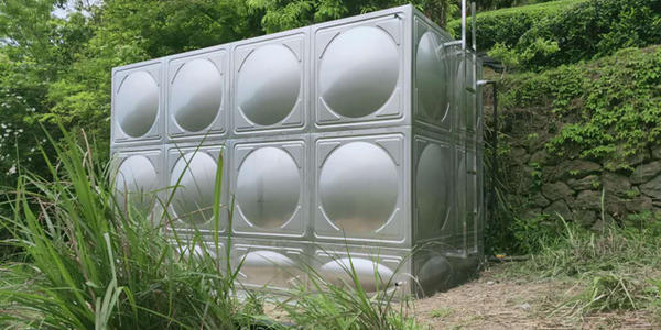 無(wú)錫不銹鋼水箱廠家告訴你不銹鋼水箱安裝調(diào)試過(guò)程是怎樣的？